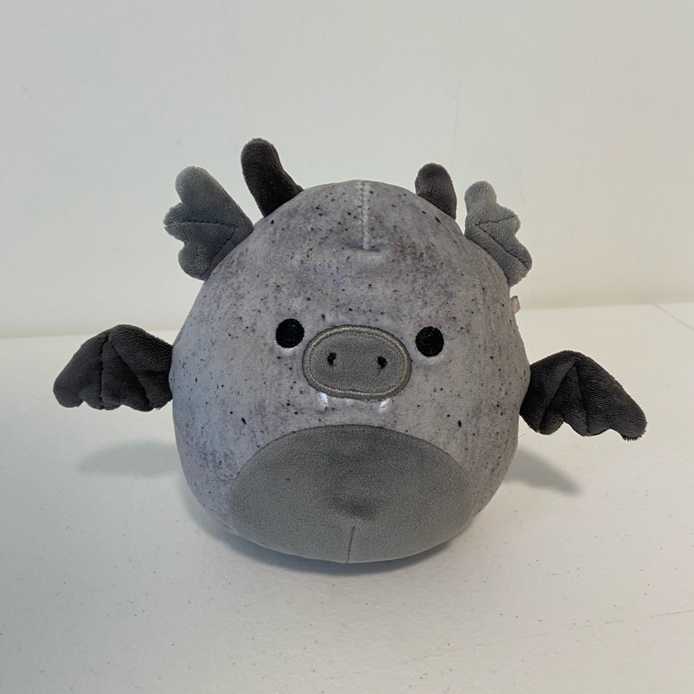 NWOT Gio the‎ Gargoyle 5 inch Squishmallow plush stuffed animal